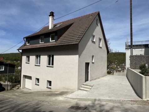 Saniertes 2-Fam. Haus mit Weitblick, 72631 Aichtal, Haus